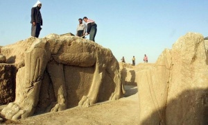 El Estado Islámico arrasa con la ciudad de Nimrud, joya arqueológica iraquí
