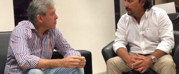 Gustavo Saénz recibe en su despacho al senador por Orán Pablo González