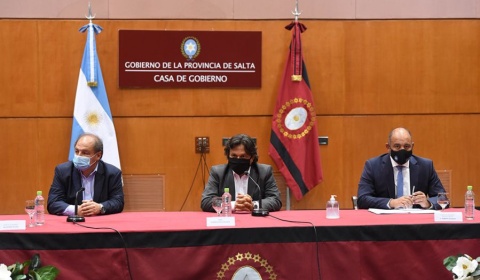 El gobierno de Salta anuncia medidas para aliviar al sector privado afectado por la pandemia