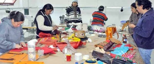 El gobierno de Salta promueve en Buenos Aires los productos de los 'artesanos sociales'