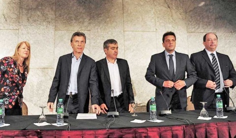 Candidatos estancados, sociedad escéptica
