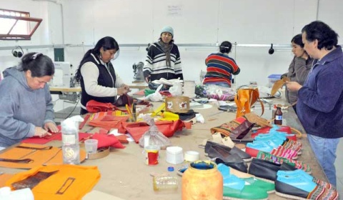 El gobierno de Salta promueve en Buenos Aires los productos de los 'artesanos sociales'