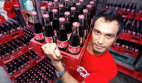 Cinco años de prisión para dos motochorros que atracaron a tres 'cocacoleros'
