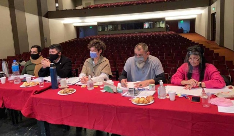 Así se 'castigan' los jurados del concurso para seleccionar al director del ballet folklórico de Salta