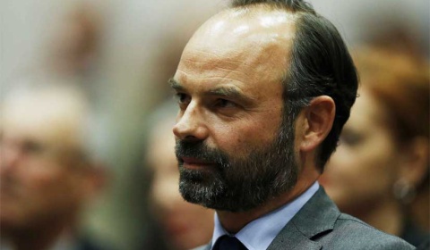 Macron nombra primer ministro al conservador Edouard Philippe