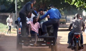 Finaliza el secuestro en Mali con al menos 18 muertos