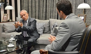 El gobernador Urtubey recibe la visita del senador Gustavo Marcial en un ambiente gris