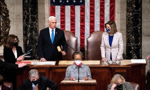 El Congreso confirma el triunfo de Biden tras la revuelta instigada por Trump