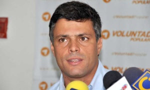 Leopoldo López es trasladado nuevamente a su casa, bajo arresto domiciliario