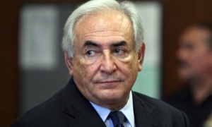 La justicia francesa absuelve a Dominique Strauss-Kahn en el juicio por proxenetismo