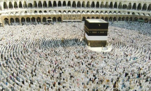 Arabia Saudita suspende el acceso de peregrinos a La Meca