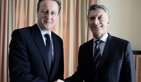Mauricio Macri se reúne con David Cameron en Davos
