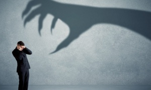La marca global más vendida es el miedo: Obtiene audiencia. Gana votos. Genera clics