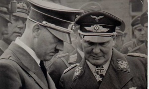 Un argentino compra la última chaqueta militar de Hitler por 275.000 euros