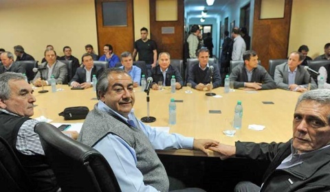 Malvinas y gremios: paro en suspenso, diálogos en marcha
