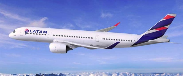 La llegada de turistas extranjeros en avión crece en junio un 23,7% interanual