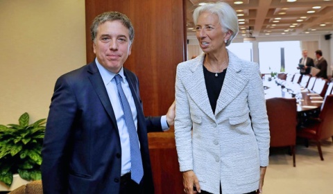 FMI y círculo rojo ante el ‘presidente virtual’