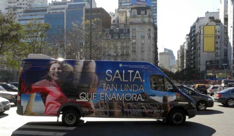 Actividades conjuntas de promoción del turismo de Salta en Córdoba y Ushuaia