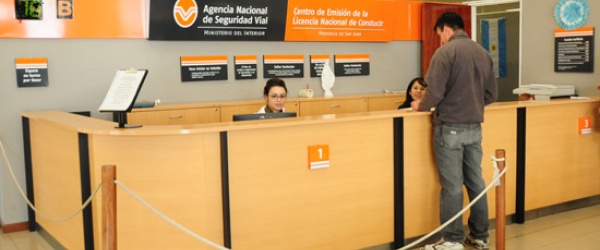 Un juez de Metán ampara a una mujer a la que se le negó el carnet de conducir por tener multas