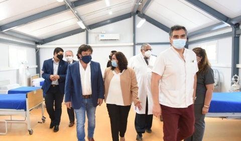 Sáenz visita el hospital Santa Teresita en Cerrillos