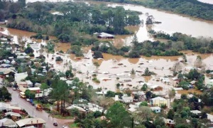 'Estamos ante una catástrofe ambiental', dice Macri sobre las inundaciones