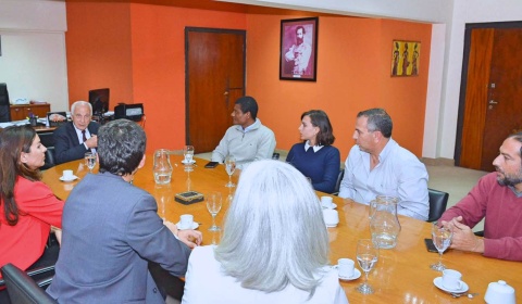La Constitución no es un asunto que ataña exclusivamente a los partidos políticos