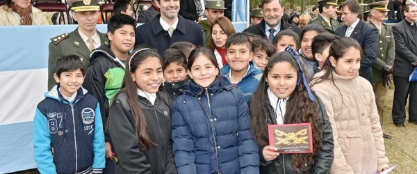 Urtubey preside los actos del 78º aniversario de la Gendarmería Nacional