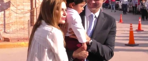 Urtubey y Macedo pasean su amor en la procesión de San Francisco Solano en El Galpón