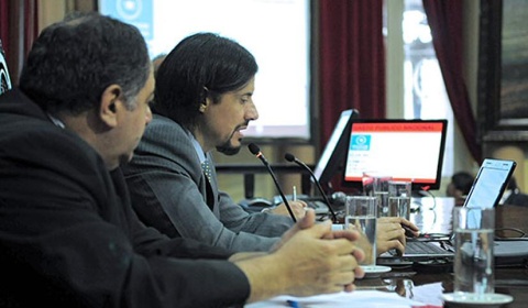 El ministro Parodi presenta el presupuesto 2015 en la Legislatura provincial