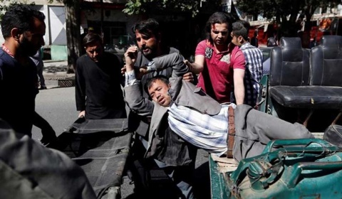 Al menos 90 muertos y más de 350 heridos en un atentado en el área diplomática de Kabul
