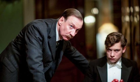 Última función de 'Ha llegado un inspector' en el Cine Arte de Salta
