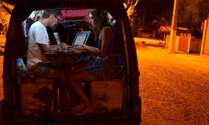 Viernes de cine en Salta con 'La educación en movimiento' y 'Yo Sandro'