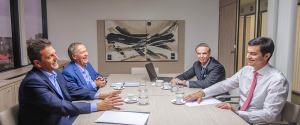 Sin mujeres en la ‘cumbre’ de Urtubey y su peronismo misógino