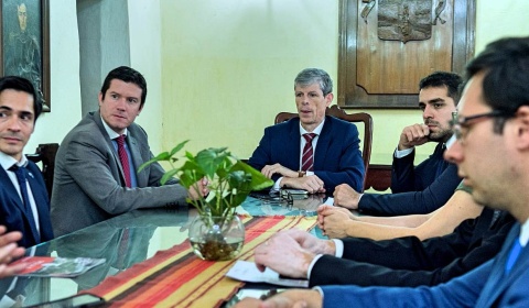 Funcionario municipal se equivoca al mencionar los países que forman la Asociación Europea de Libre Comercio