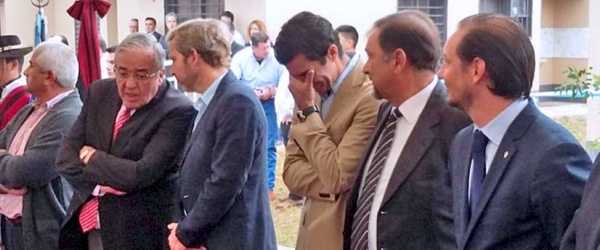Urtubey sufre un repentino ataque de risa durante un acto oficial