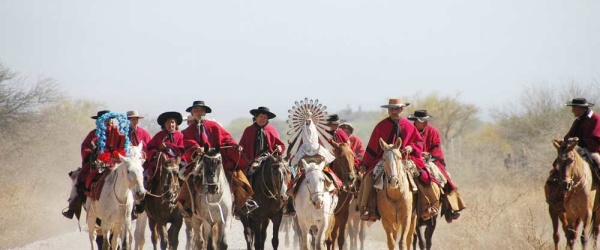 El Via Crucis gaucho, el Via Crucis policial, el Via Crucis penitenciario...
