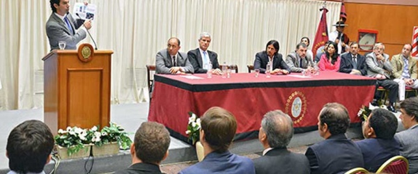 Urtubey da un nuevo giro populista al anunciar la creación de un Ministerio de la Primera Infancia