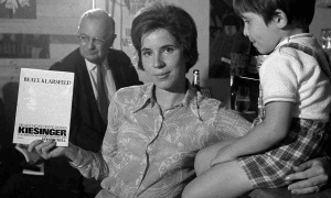 Beate Klarsfeld, la luchadora alemana que inspira las protestas de Marisa Peñalva