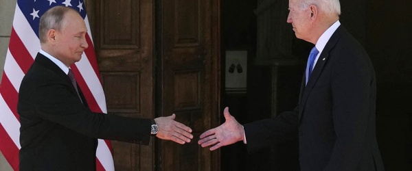 Putin anuncia que ha acordado con Biden el retorno de los embajadores