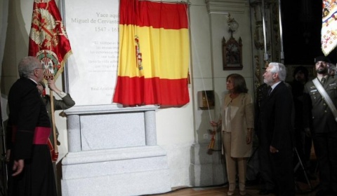Los restos de Cervantes descansan desde hoy en su nuevo monumento en la iglesia de las Trinitarias