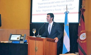 El voto electrónico salteño vuelve al mundo más pequeño