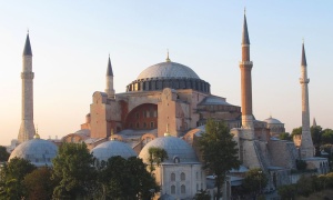 La UNESCO insta a Turquía a preservar el valor universal de Santa Sofía