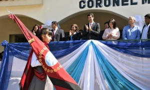Las honras a la bandera de Salta y la ley