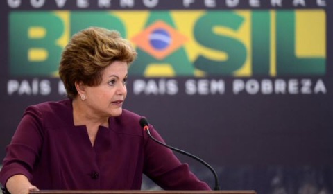 La corrupción y la crisis económica debilitan el apoyo al gobierno de Dilma Rousseff