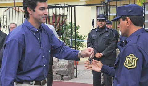 Urtubey dedica un espacio público a un centro recreativo para la 'familia' policial