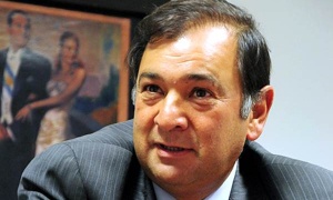 Isa, como Zottos, rinde homenaje al Paraguay en el aniversario de su independencia