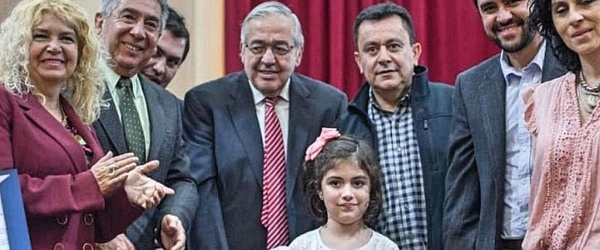 Lucas Godoy convierte la Cámara de Diputados de Salta en un ‘talent show’