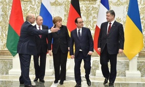 La cumbre de Minsk logra un alto el fuego en Ucrania