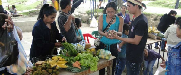 Feria del trueque 'Cambalache' para reactivar la economía de los barrios
