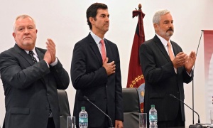 Urtubey incumple su propio decreto, al renovar a Samsón y Catalano antes de que se produzcan las vacantes
